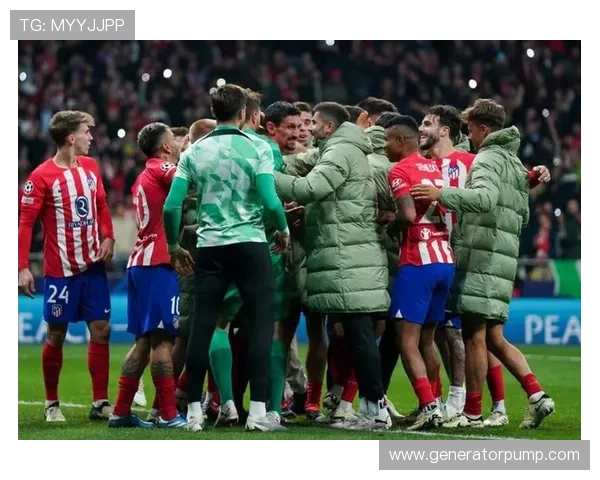 西蒙尼训练中尝试新首发阵容巴埃纳与小蜘蛛联手进攻 西蒙尼训练中尝试新首发阵容巴埃纳与小蜘蛛联手进攻