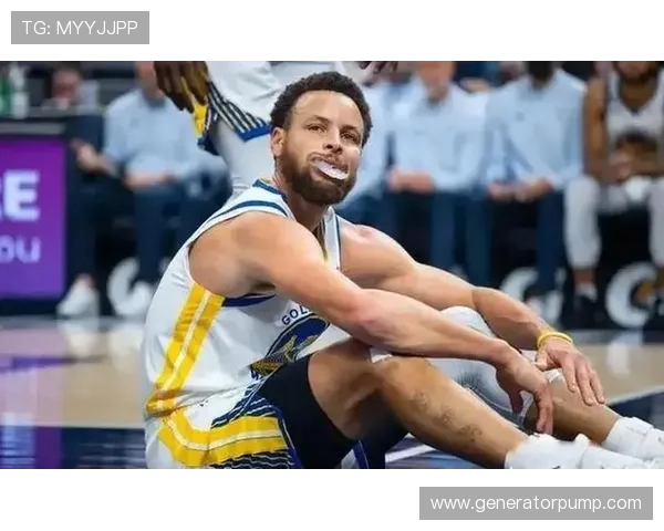 寒冰射手克莱替补出场17分钟全场失准三分球五投皆失未能得分